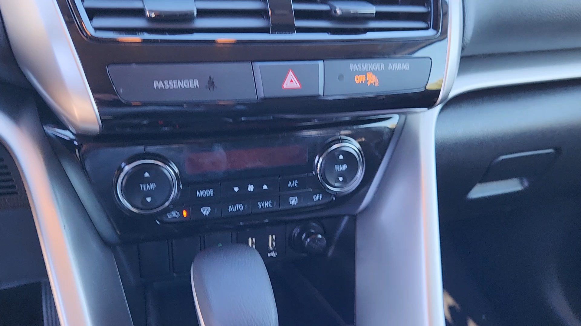 Used 2025 Mitsubishi Eclipse Cross SE AWD/4WD image 38