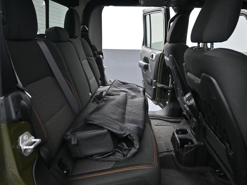 Used 2022 Jeep Gladiator Mojave w/ Cold Weather Group image 20