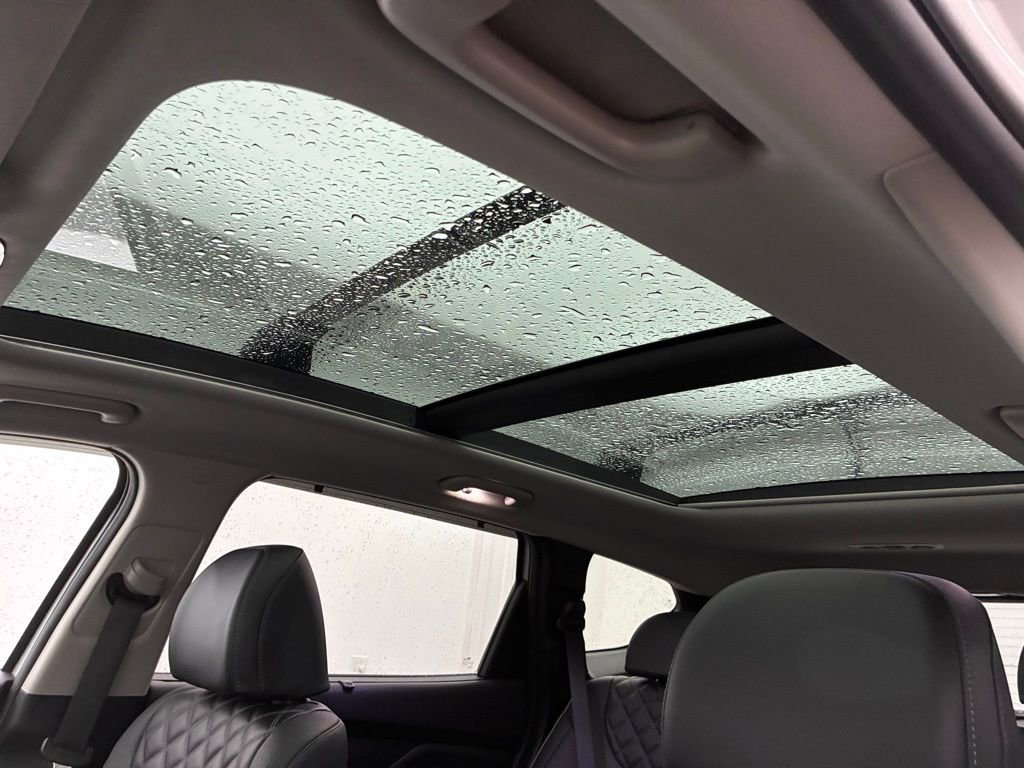 Used 2022 Hyundai Santa Fe SEL Premium image 4