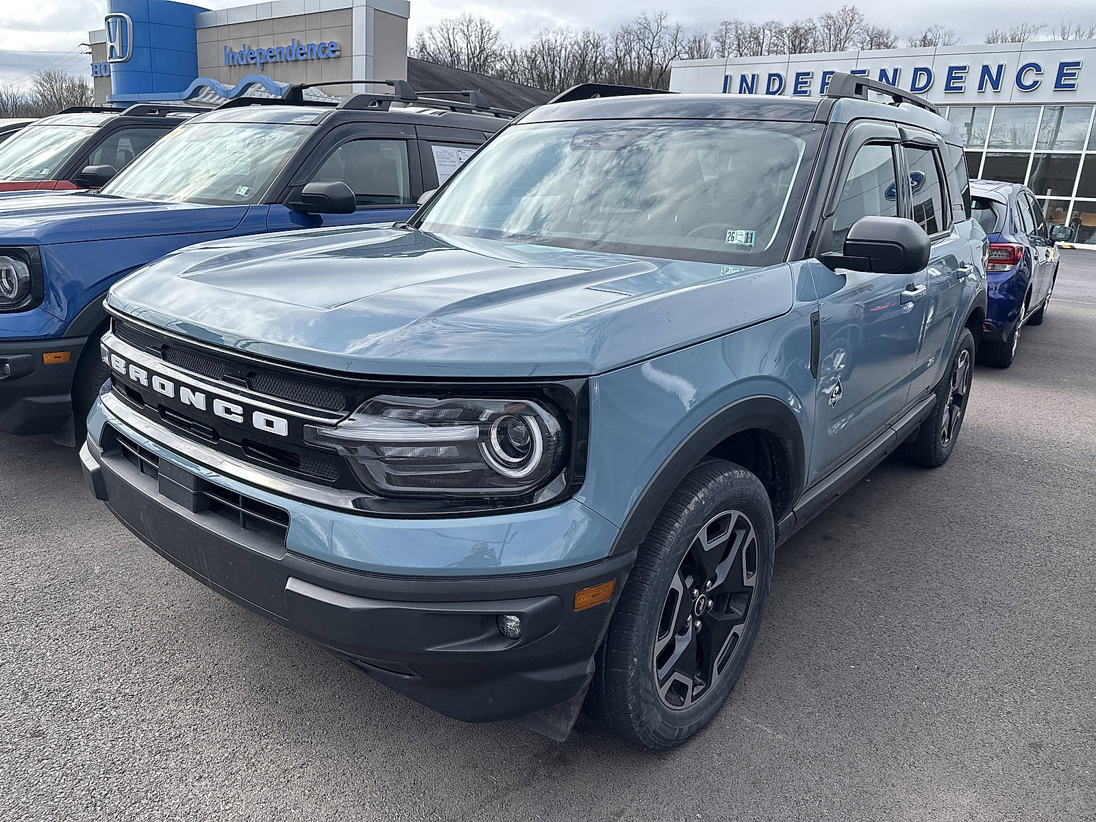 Certified 2023 Ford Bronco Sport Outer Banks w/ Tech Package AWD/4WD image 5