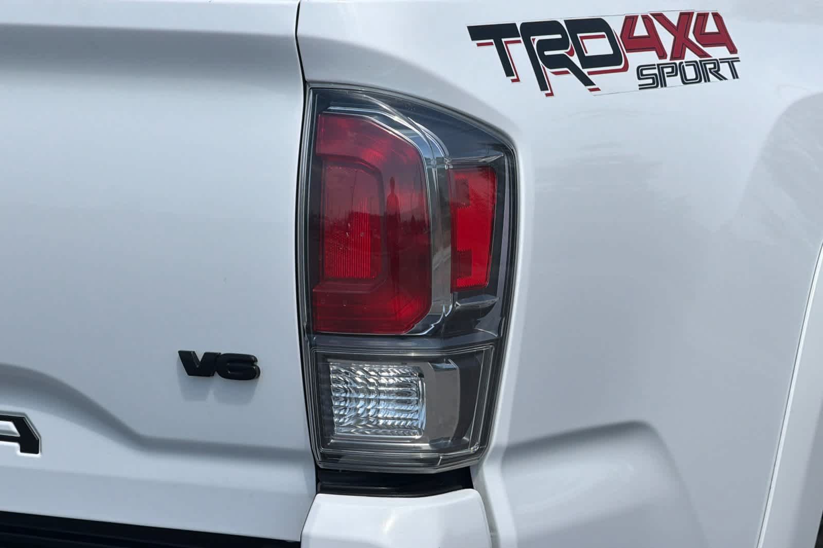 Used 2021 Toyota Tacoma TRD Sport w/ Technology Package AWD/4WD image 26