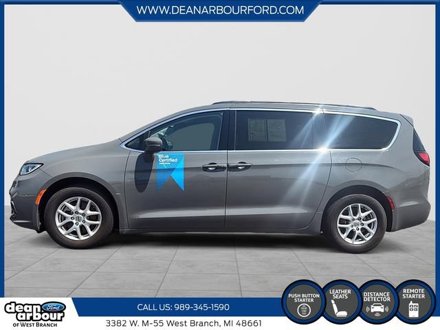 Used 2022 Chrysler Pacifica Touring-L FWD image 5
