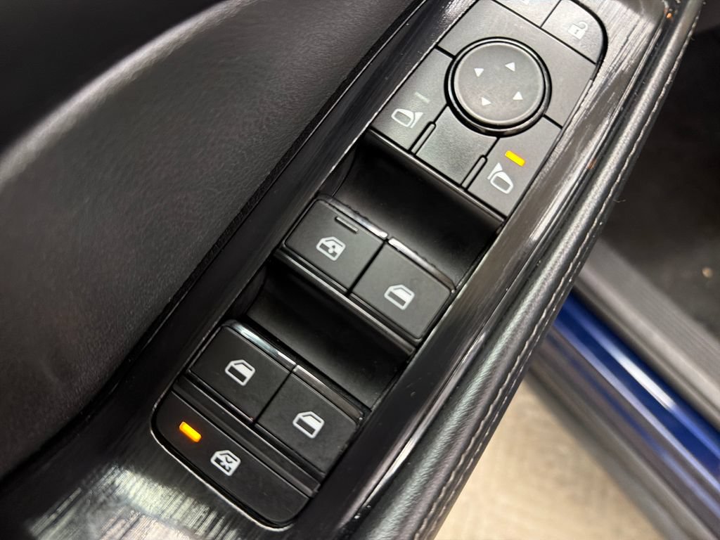Used 2024 Nissan Rogue SV FWD image 17