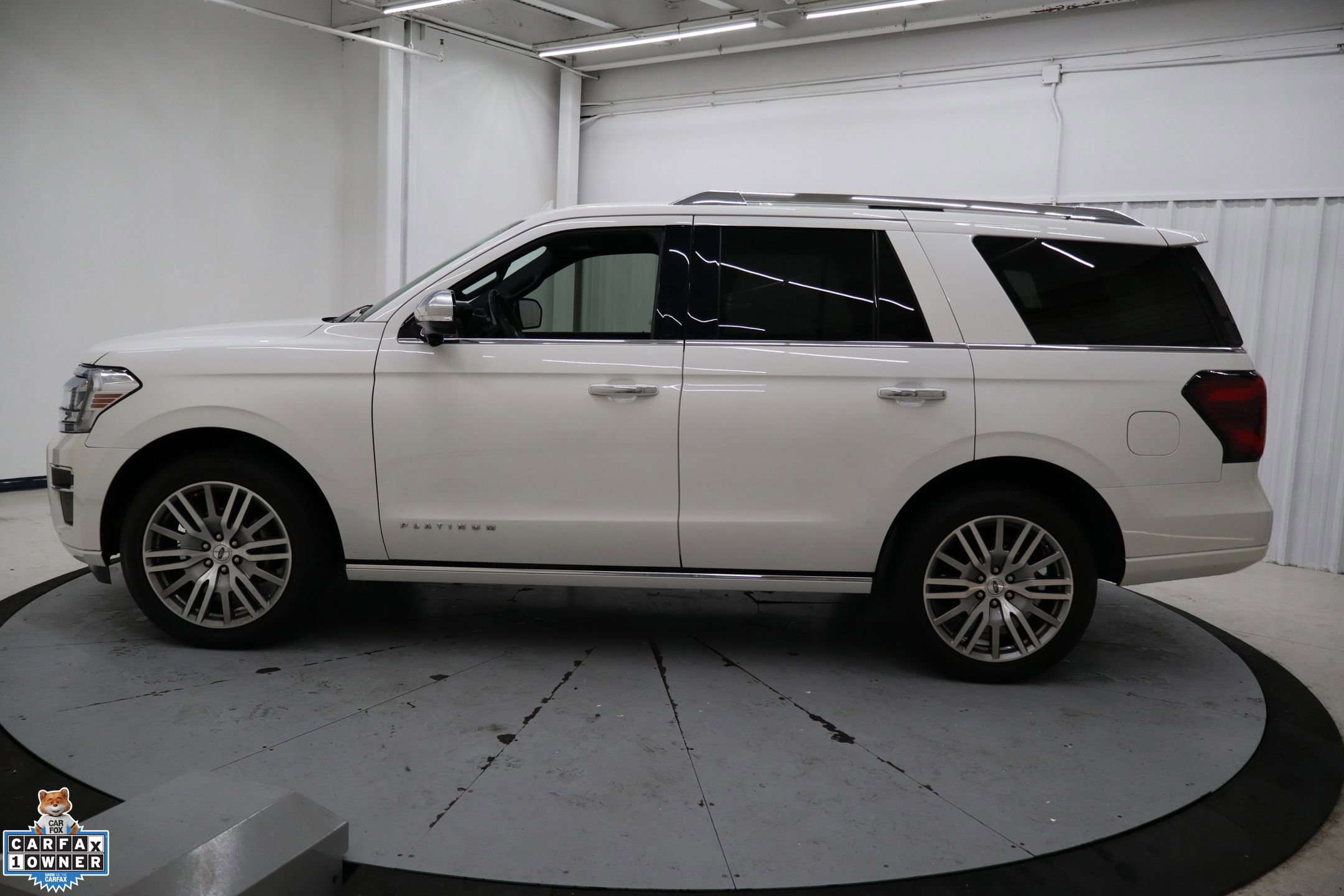 Certified 2023 Ford Expedition Platinum image 4