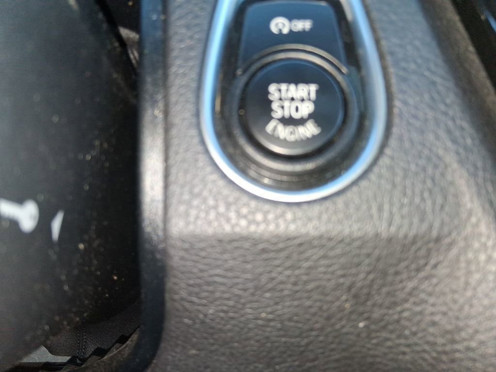 Used 2018 BMW 330i xDrive 330i xDrive w/ Convenience Package image 18