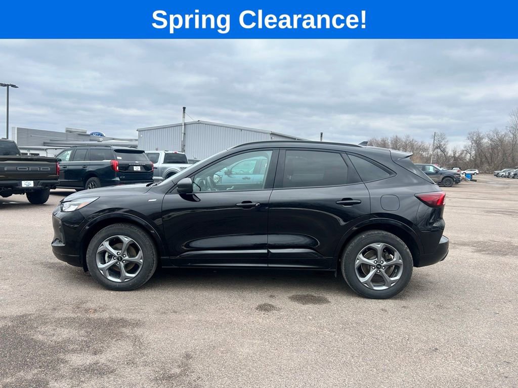Certified 2024 Ford Escape ST-Line w/ Tech Pack #1 AWD/4WD image 3