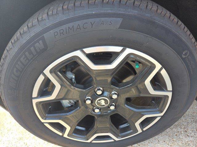 Certified 2025 Ford Bronco Sport Outer Banks w/ Outer Banks Tech Package+ AWD/4WD image 17
