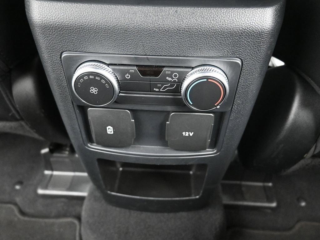 Certified 2021 Ford Explorer XLT w/ Equipment Group 202A image 14