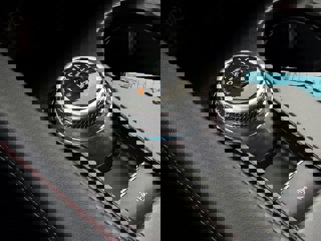 Certified 2025 Ford Explorer ST-Line w/ Premium Package image 32