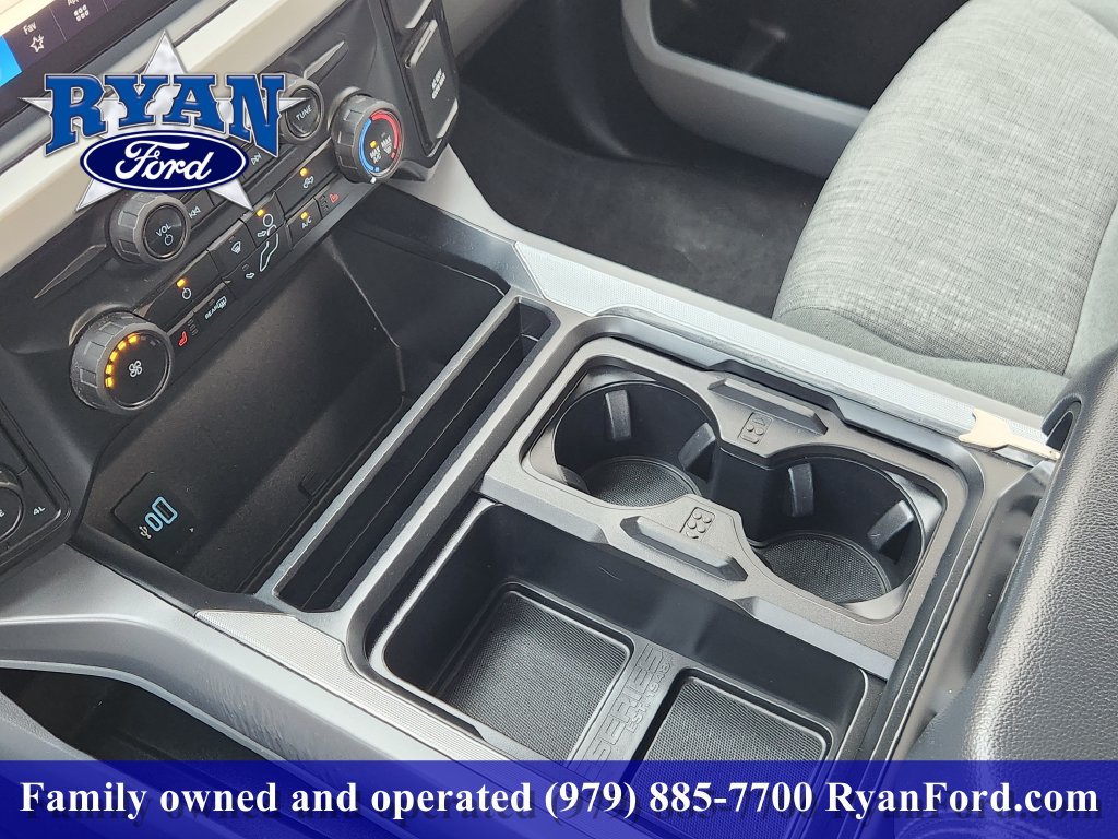 Certified 2025 Ford F250 XLT w/ Black Appearance Package AWD/4WD image 14
