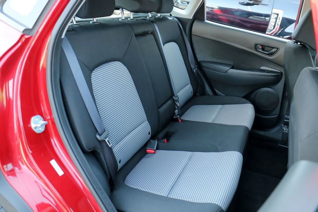 Used 2023 Hyundai Kona SE AWD/4WD image 27