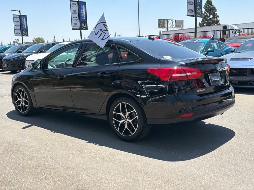 Certified 2017 Ford Focus SEL FWD image 7