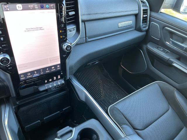 Used 2023 RAM 1500 Laramie AWD/4WD image 5