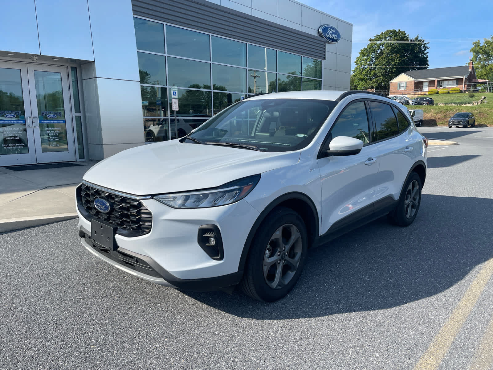 Certified 2025 Ford Escape ST-Line Select AWD/4WD image 2