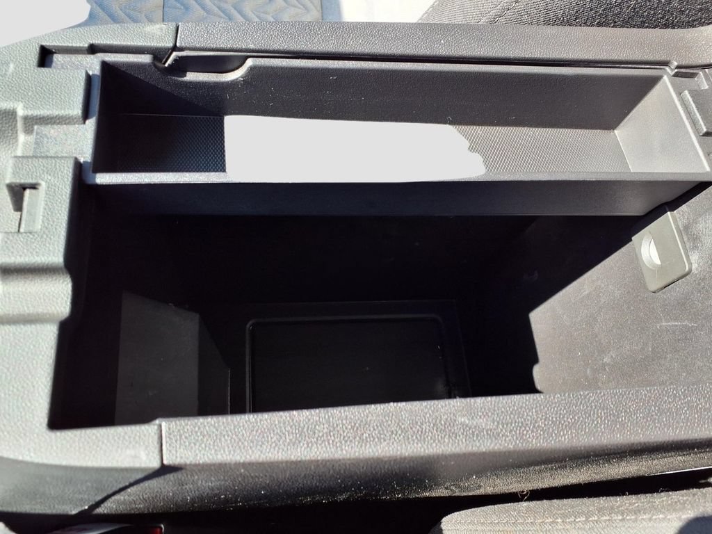Used 2023 Chevrolet Equinox LT FWD image 17