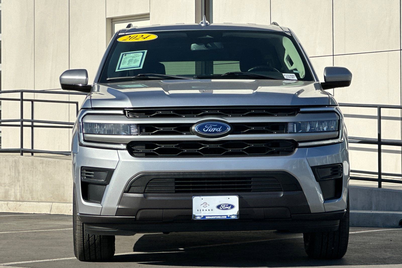 Certified 2024 Ford Expedition Max XLT image 8