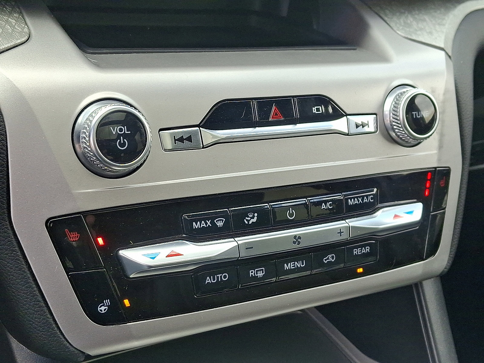 Certified 2022 Ford Explorer Timberline AWD/4WD image 17