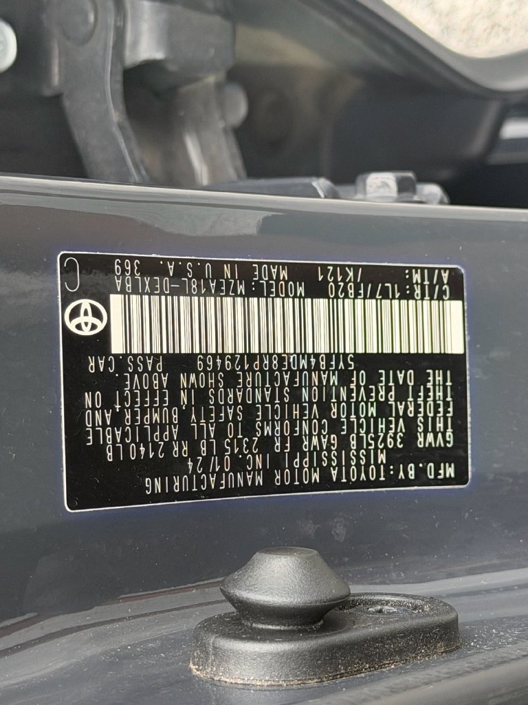 Used 2024 Toyota Corolla LE FWD image 19