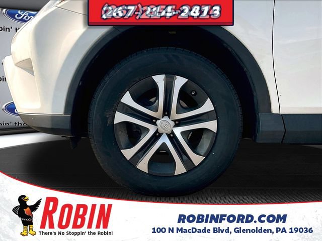 Used 2018 Toyota RAV4 LE w/ All Weather Liner Package AWD/4WD image 34