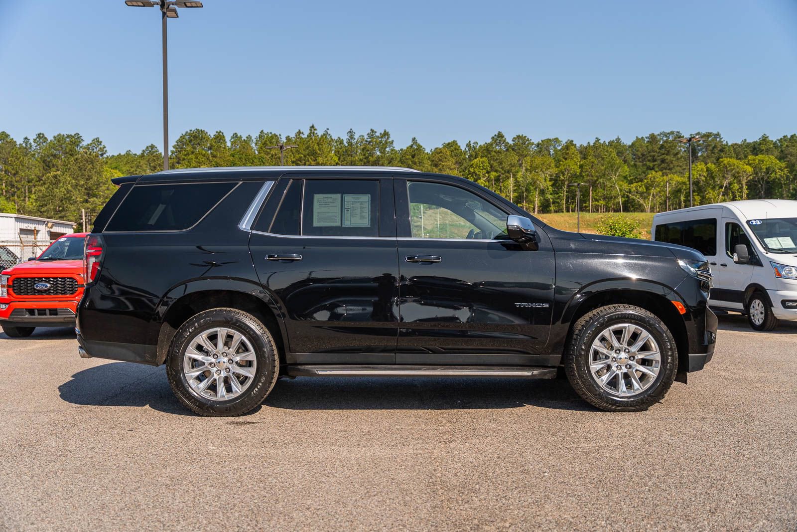 Used 2024 Chevrolet Tahoe Premier AWD/4WD image 9