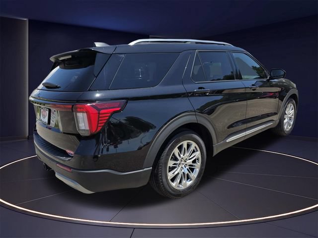 Certified 2026 Ford Explorer Platinum RWD image 3