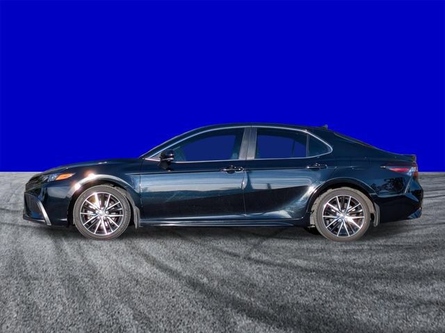 Used 2024 Toyota Camry SE w/ Convenience Package image 2