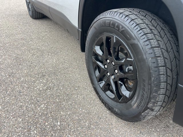 Used 2021 Chevrolet Traverse LT image 27