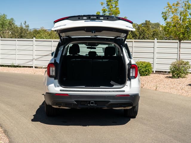 Certified 2025 Ford Explorer Active AWD/4WD image 6