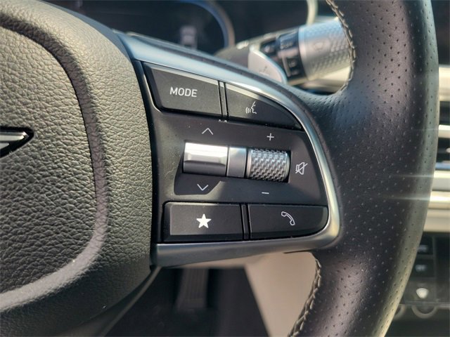 Used 2024 Genesis G70 2.5T image 23