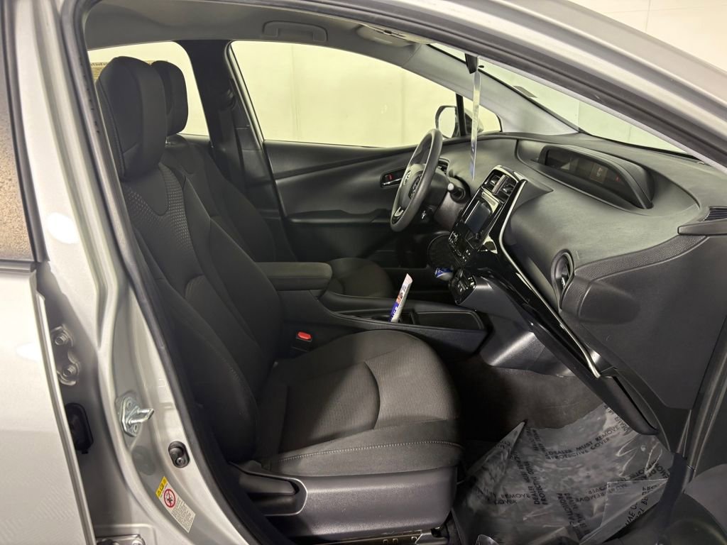 Used 2019 Toyota Prius image 33