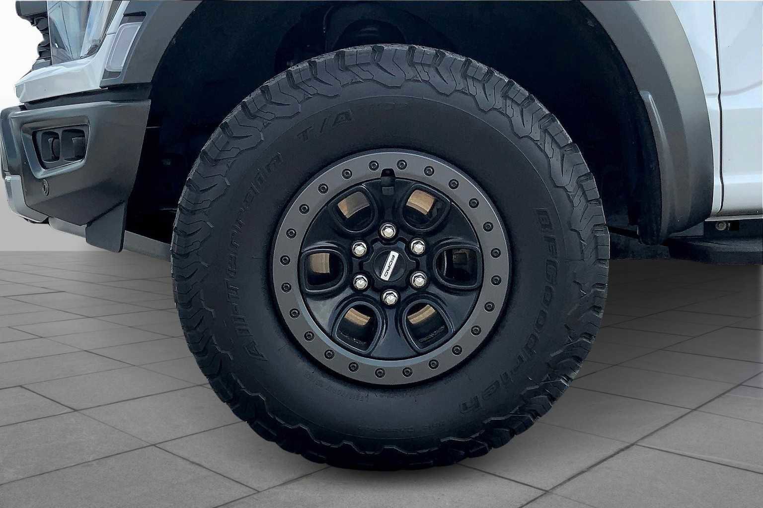 Certified 2023 Ford F150 Raptor w/ Raptor Carbon Fiber Package image 12