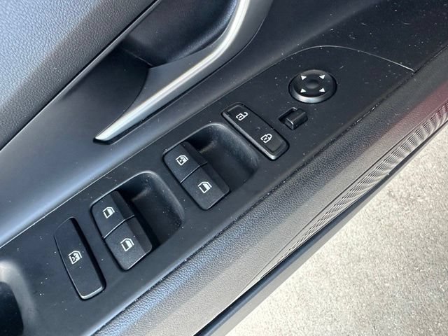 Used 2023 Hyundai Elantra Limited FWD image 26