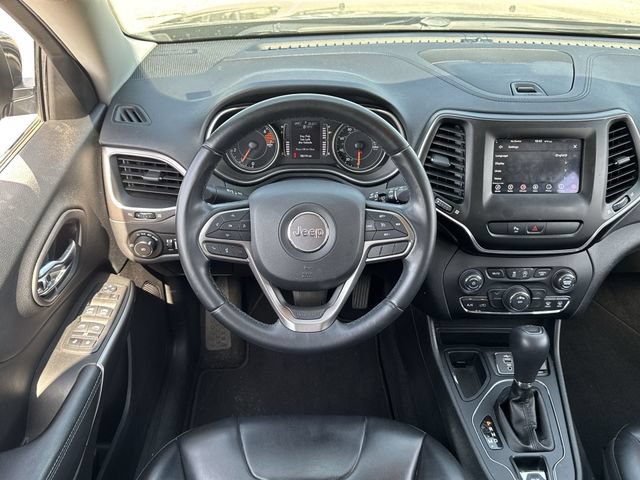 Used 2019 Jeep Cherokee Latitude Plus FWD image 14