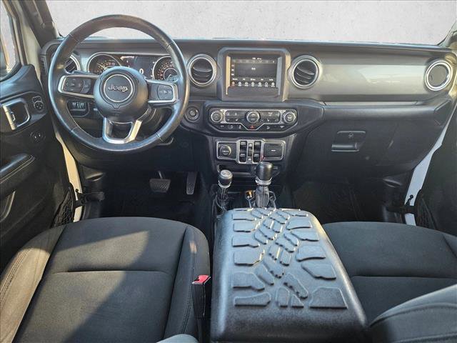 Used 2018 Jeep Wrangler Unlimited Sahara w/ Cold Weather Group image 17