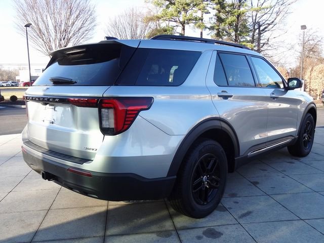 Certified 2025 Ford Explorer Active AWD/4WD image 4