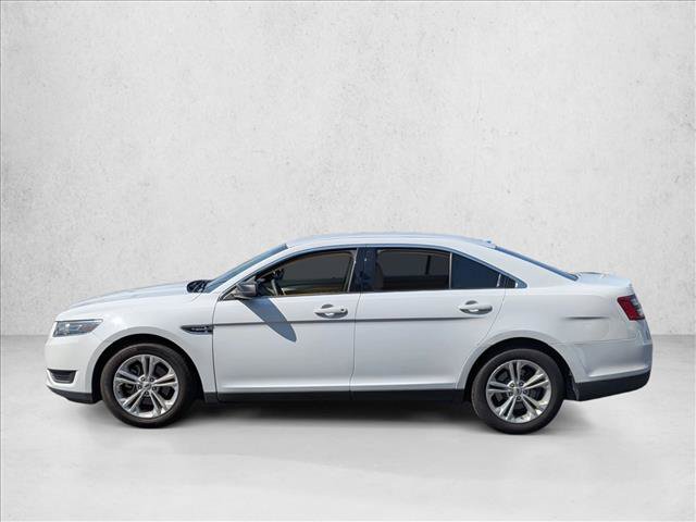 Certified 2017 Ford Taurus SE FWD image 9