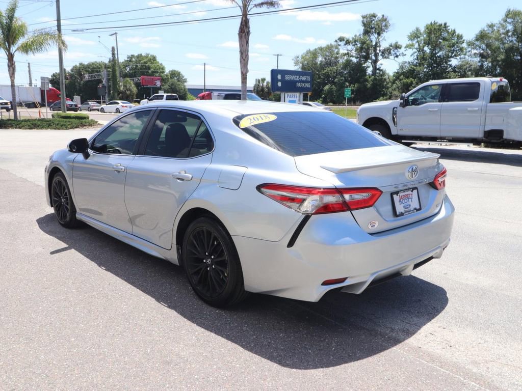 Used 2018 Toyota Camry SE FWD image 8