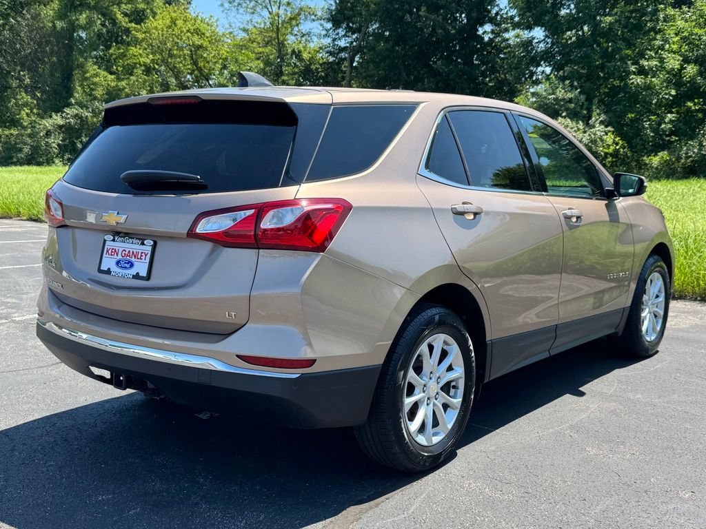 Used 2019 Chevrolet Equinox LT w/ Driver Convenience Package FWD image 9