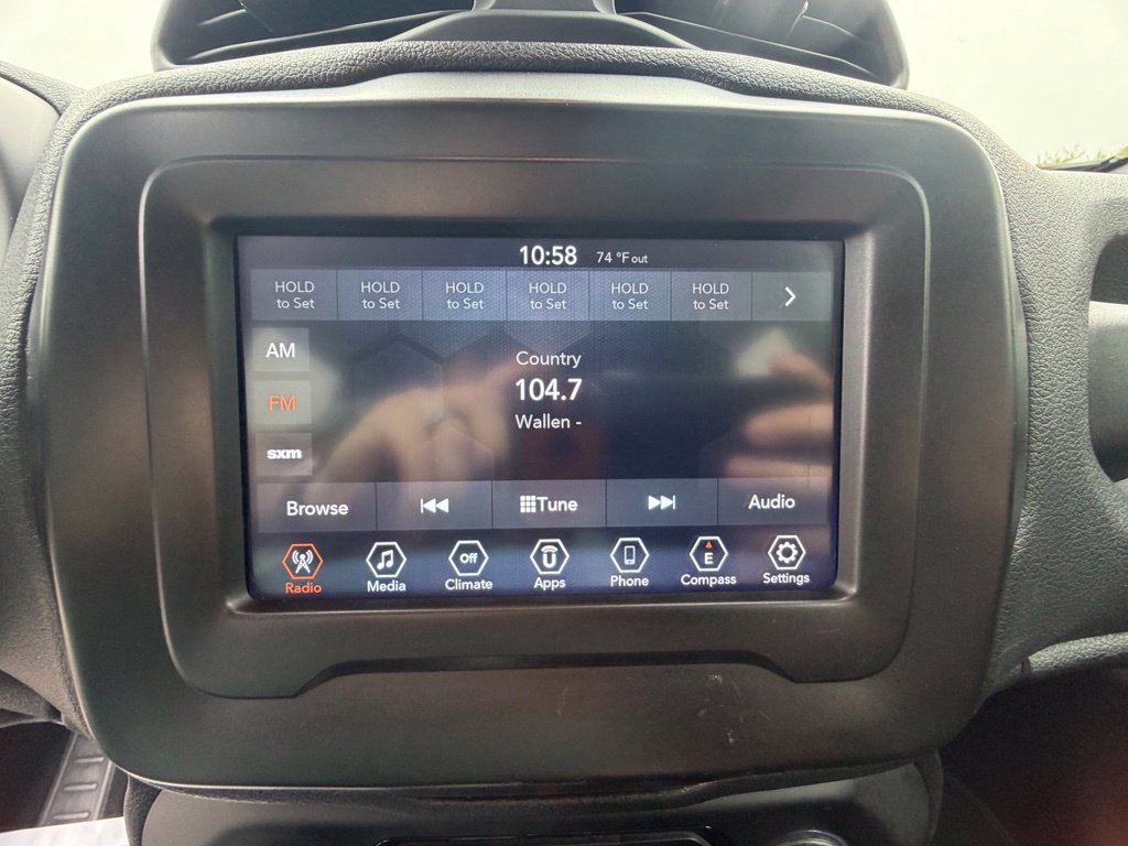 Used 2021 Jeep Renegade Latitude AWD/4WD image 24