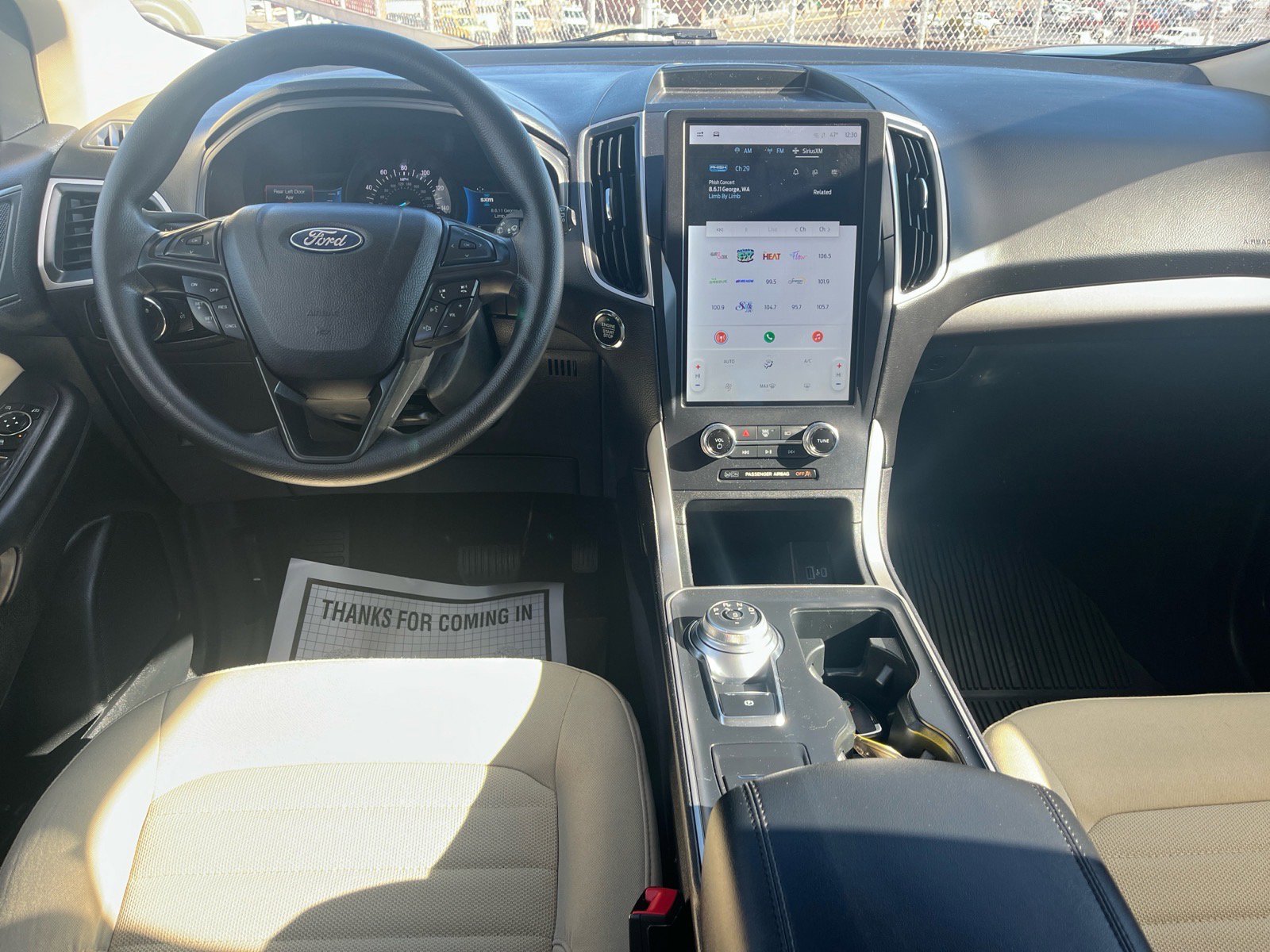 Certified 2024 Ford Edge SE w/ Black Appearance Package image 6