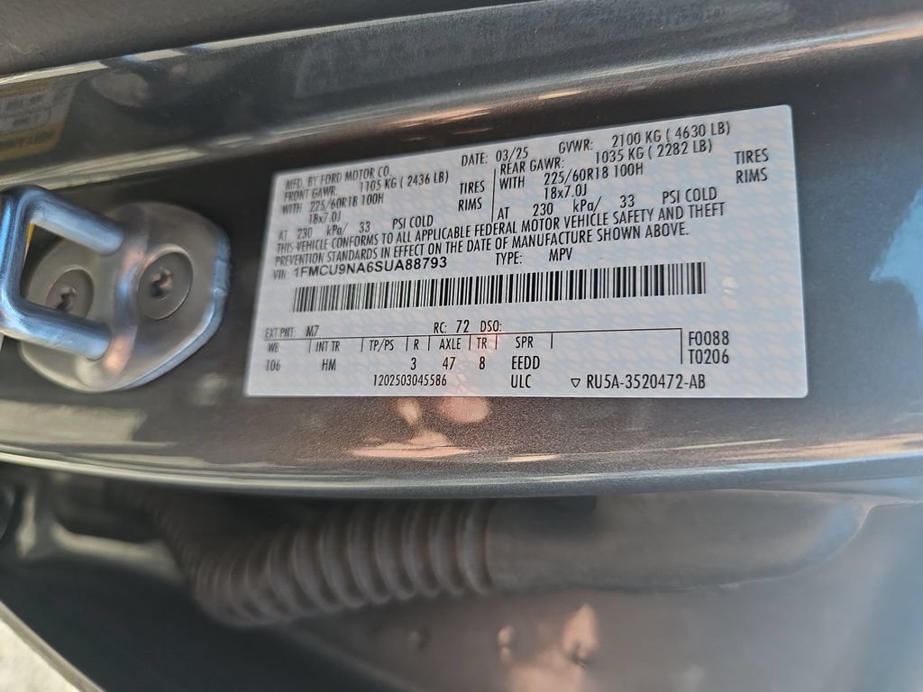 Certified 2025 Ford Escape ST-Line Select AWD/4WD image 35