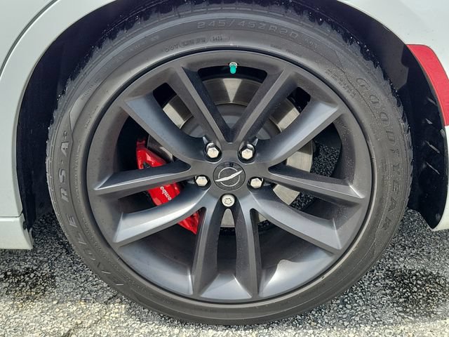 Used 2023 Chrysler 300 C RWD image 8