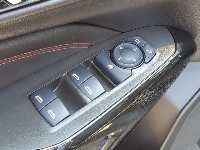 Used 2025 Chevrolet Trax RS FWD image 19