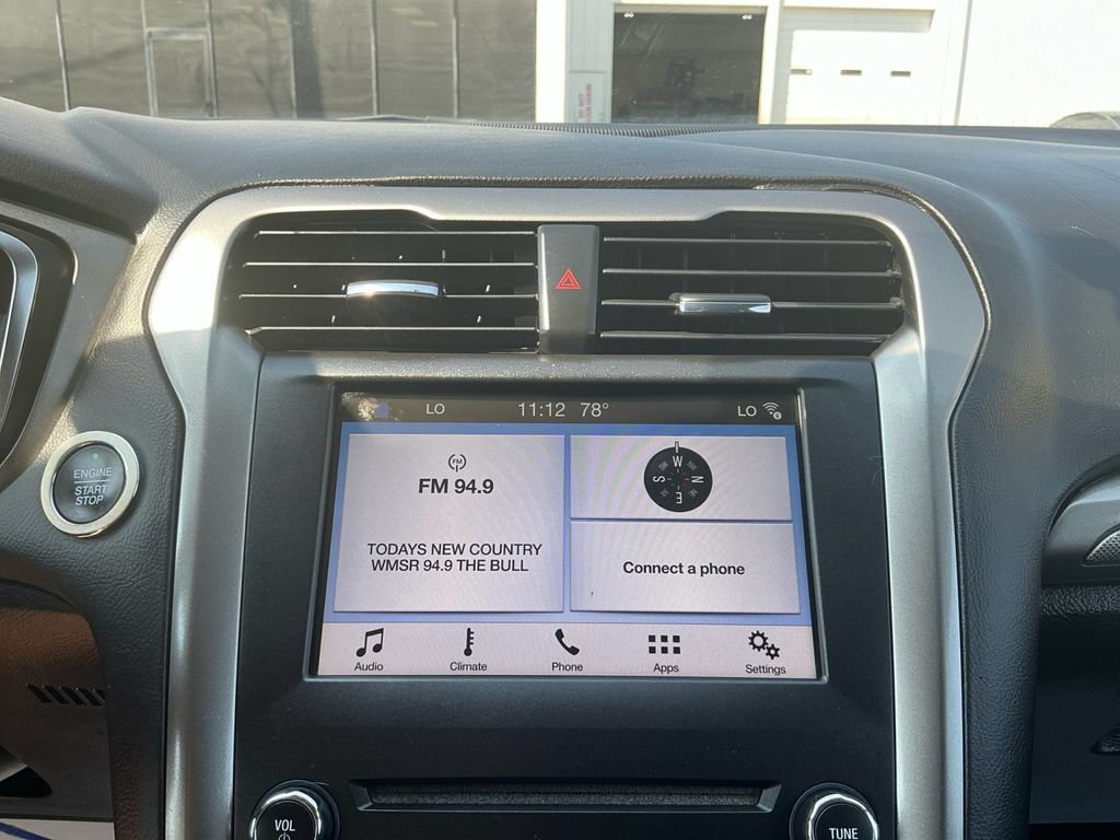 Certified 2017 Ford Fusion SE w/ Fusion SE Technology Package FWD image 26