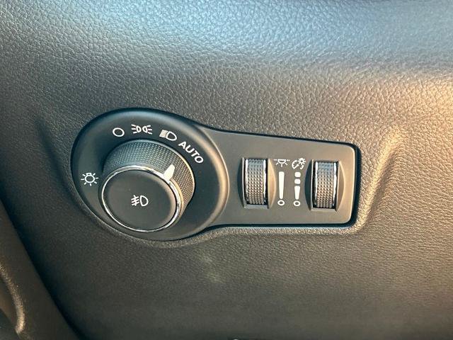 Used 2022 Jeep Compass High Altitude AWD/4WD image 29
