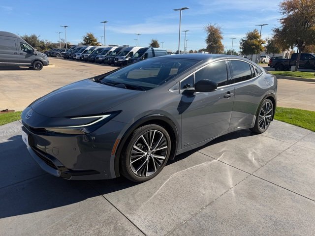 Used 2024 Toyota Prius Limited image 3