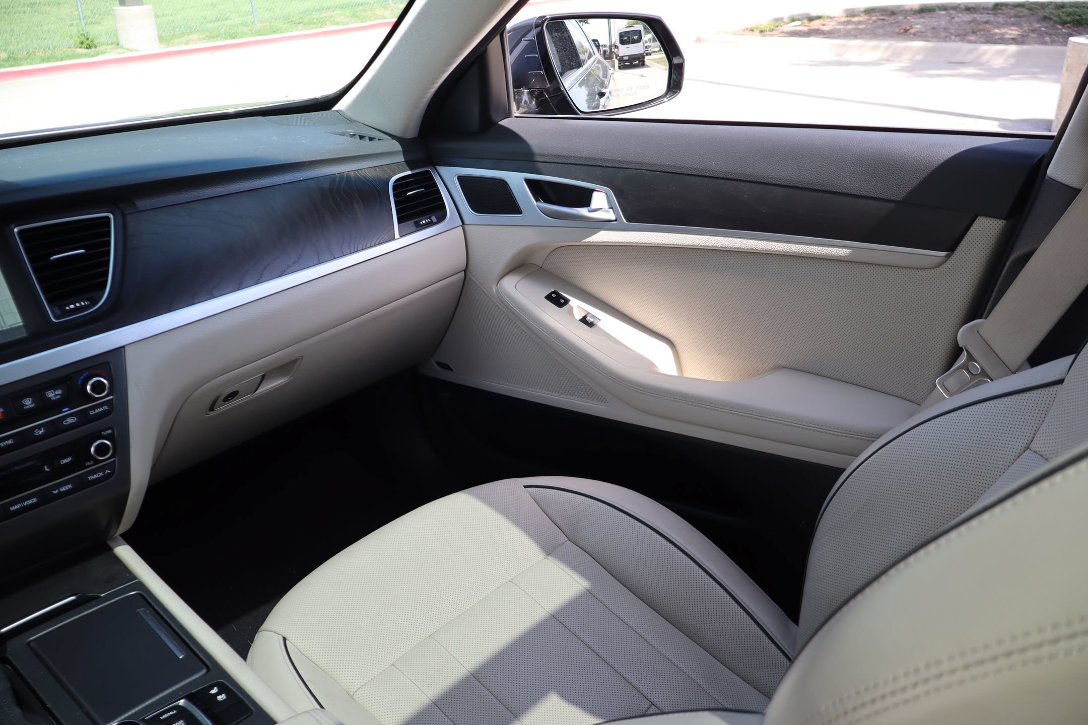 Used 2017 Genesis G80 3.8 w/ Option Group 03 RWD image 23