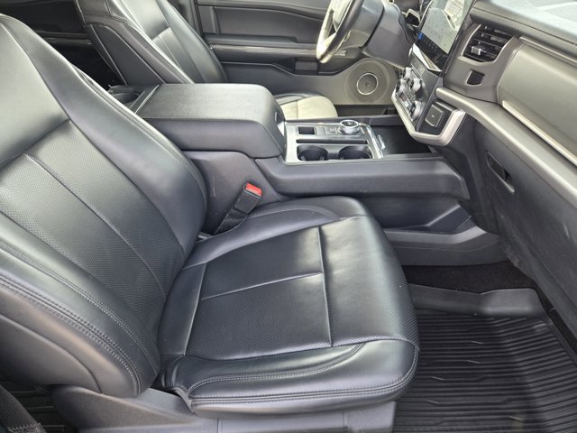 Certified 2022 Ford Expedition XLT image 11