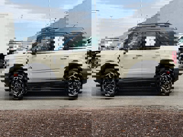 Certified 2025 Ford Bronco Sport Outer Banks w/ Outer Banks Tech Package+ image 2