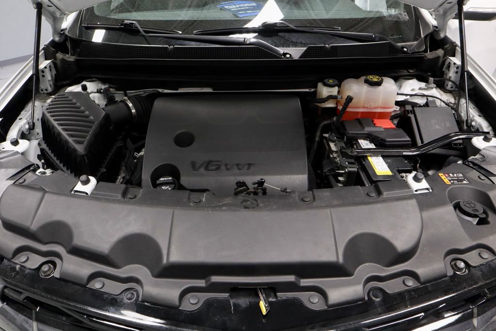 Used 2023 Chevrolet Traverse RS w/ LPO, Floor Liner Package AWD/4WD image 18